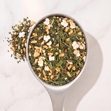 Genmaicha Green Tea in a measuring scoop